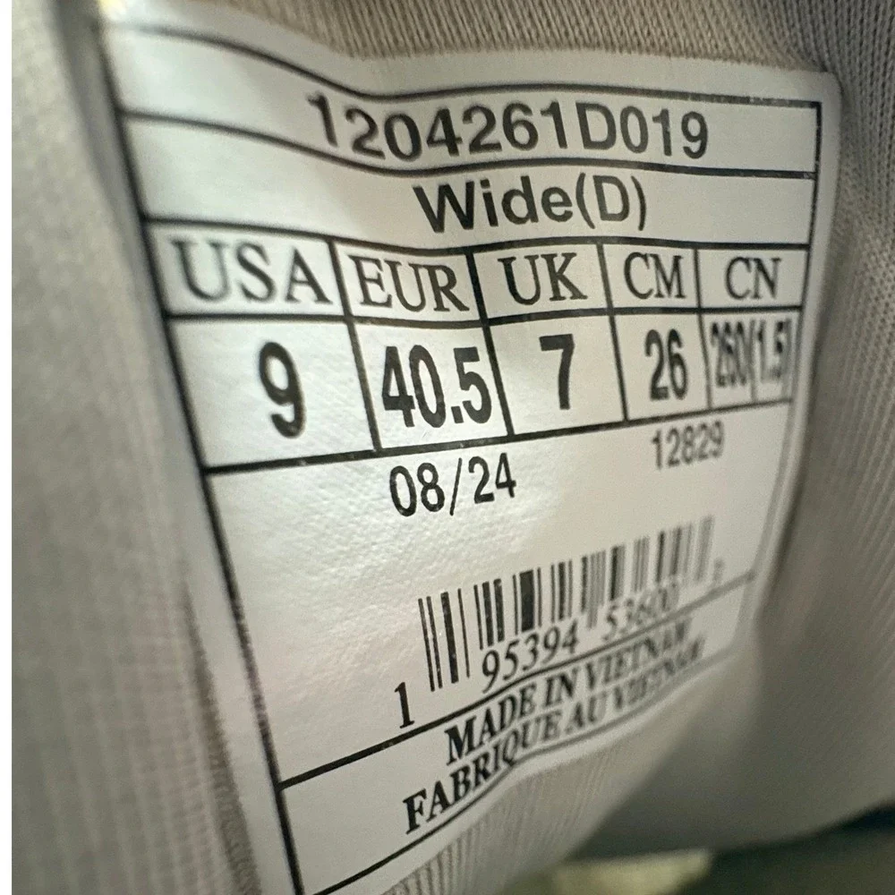Brooks Adrenaline GTS 24 Size 9 Wide Women's Grey Running Shoes 1204261D019